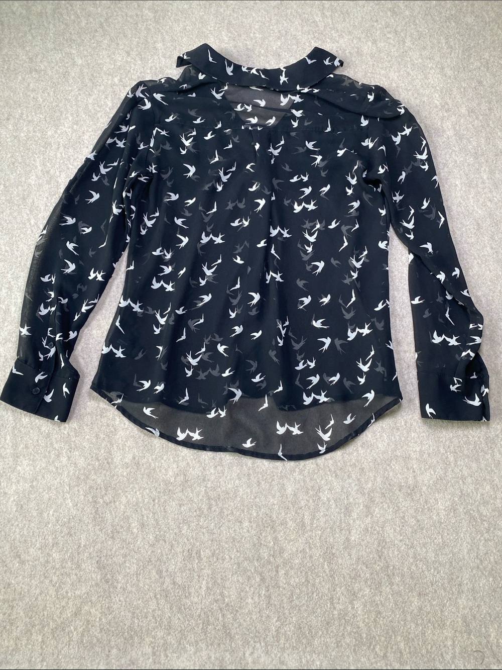 Express Portofino Shirt Small Black White Swallow Bird Print Sheer Blouse - Picture 11 of 11